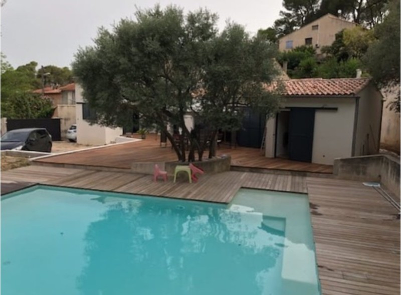 pose de volets battants en aluminium Technal dans cette maison près d 'Allauch