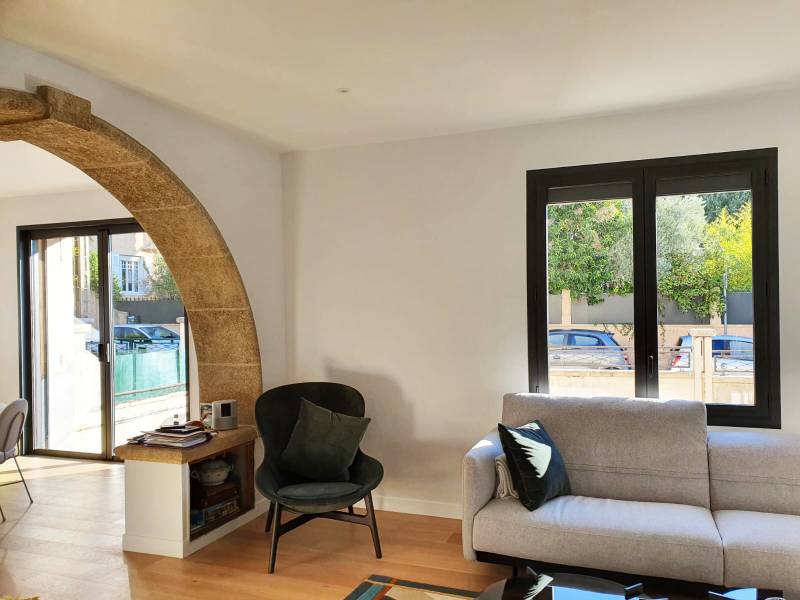 Installation de menuiseries en aluminium Technal à Cabries