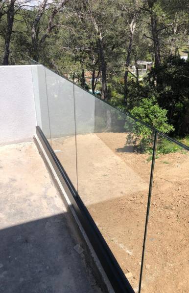 enez nous rencontrer dans notre showroom