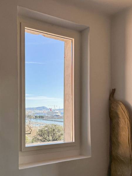 Remplacement des baies vitrées en aluminium Technal de cette magnifique maison près de Lambesc