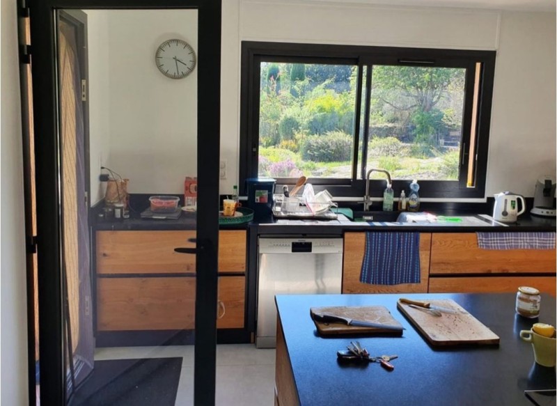 rénovation avec pose de menuiseries en aluminium près d' Allauch